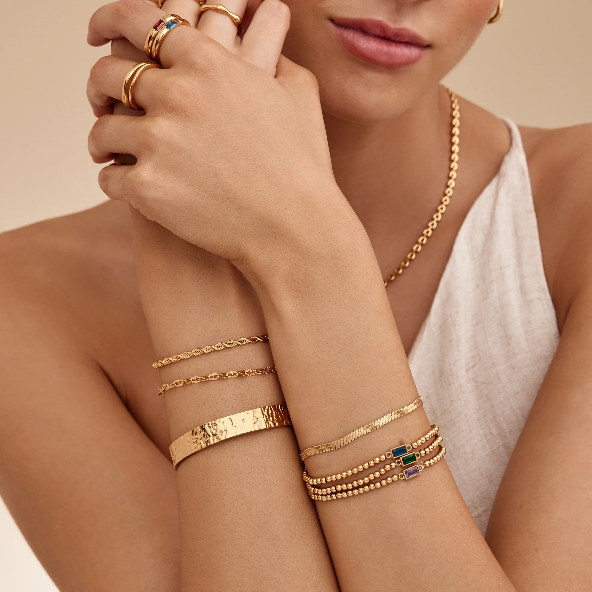 Bold Sequin Chain Bracelet - Image 4