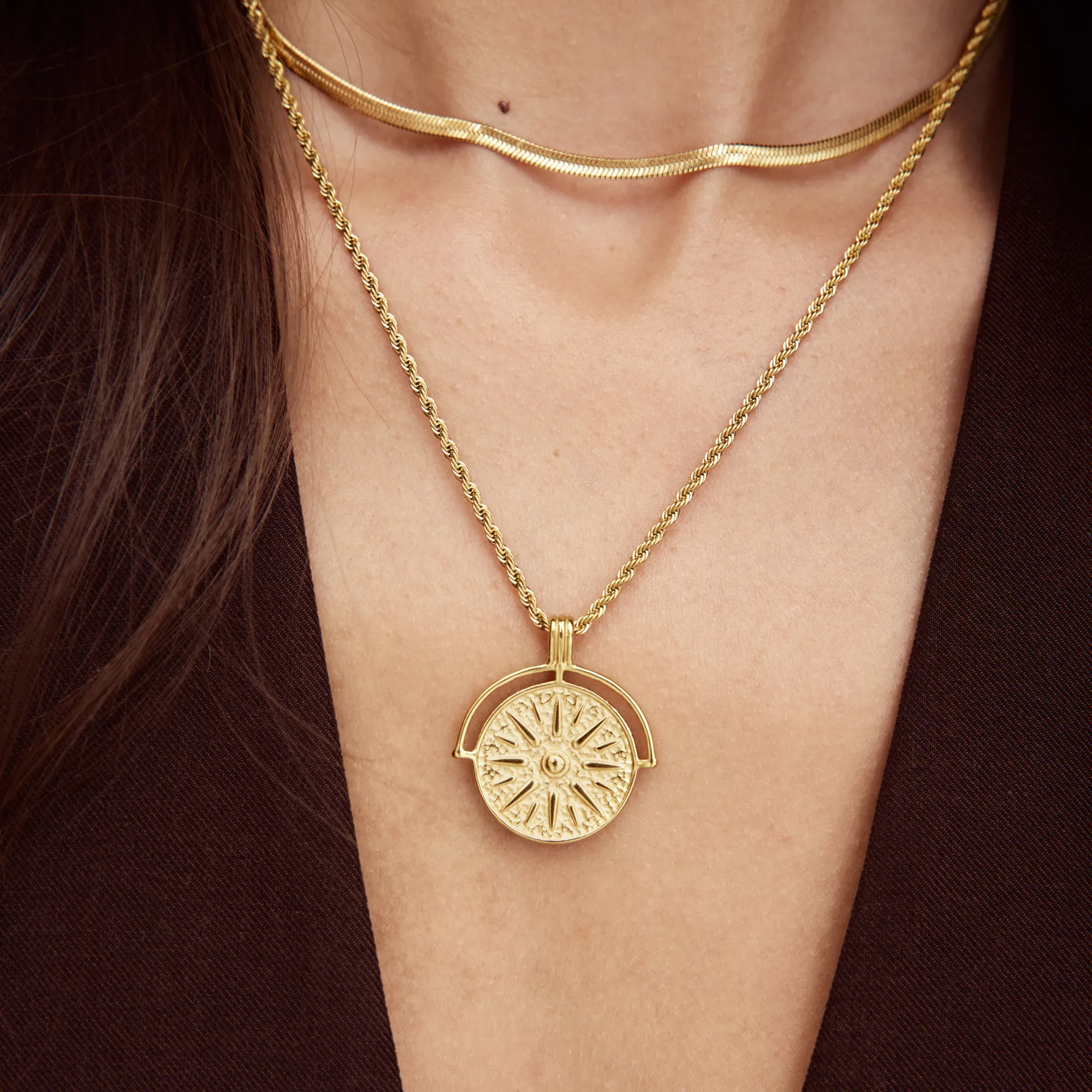 Compass Medallion Necklace - Image 4