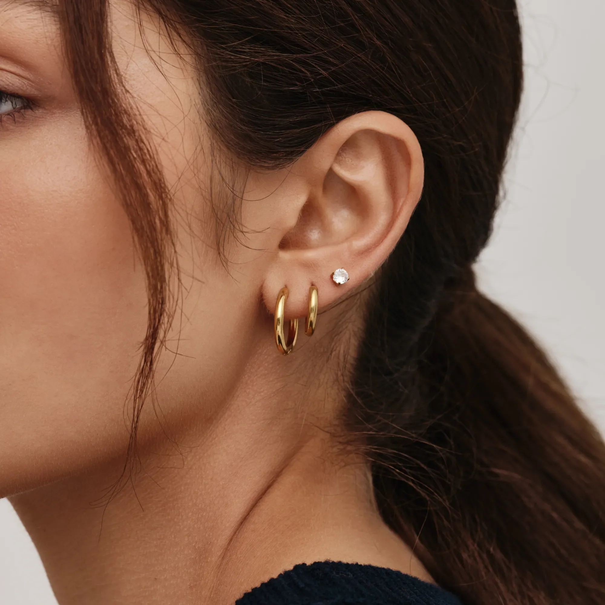 Essential Tennis Studs - Image 3